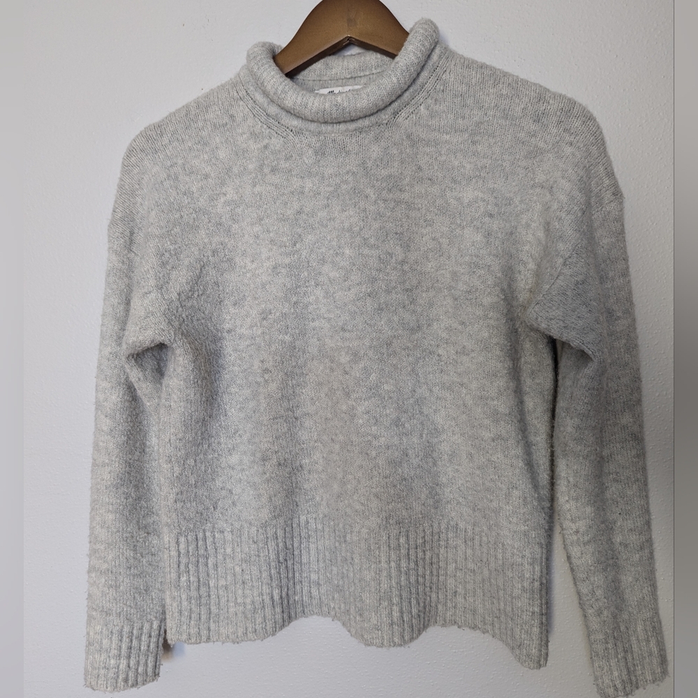 Cozy Grey Rolled Neck Sweater Sz Small